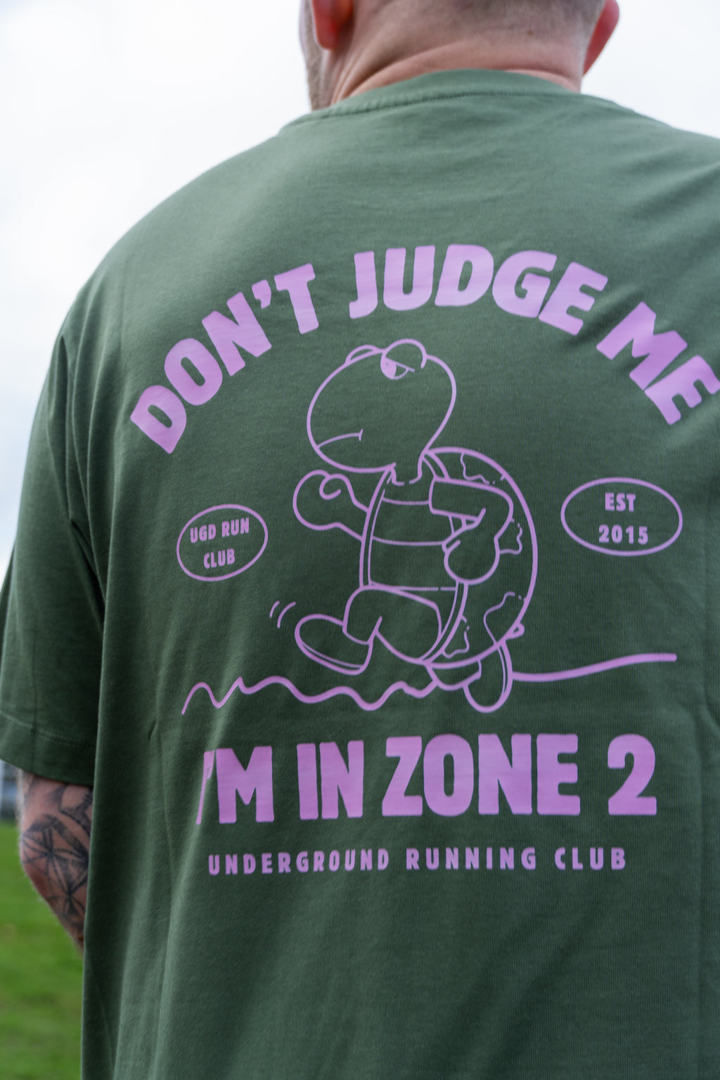 ZONE 2 Tee in regular and oversized fit